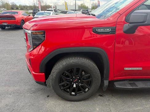 Used 2024 GMC Sierra 1500 Elevation image 11