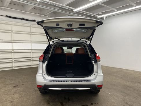 Used 2017 Nissan Rogue SL w/ SL Premium Package image 30