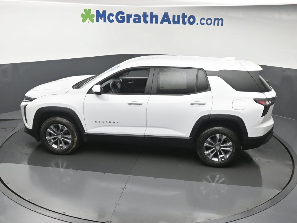 Used 2025 Chevrolet Equinox LT AWD/4WD image 27