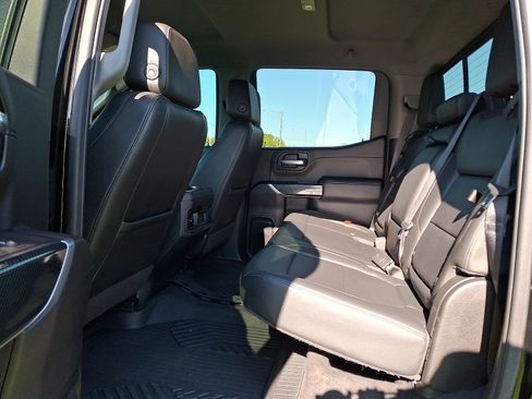 Used 2020 Chevrolet Silverado 1500 LT Trail Boss AWD/4WD image 10