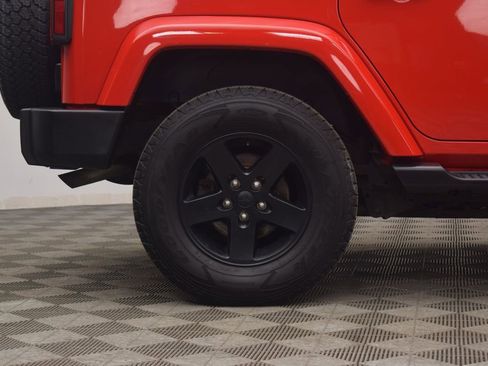 Used 2015 Jeep Wrangler Unlimited Sahara image 30