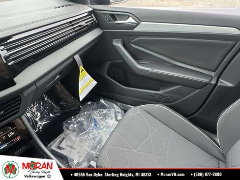 Used 2026 Volkswagen Jetta Sport FWD image 21