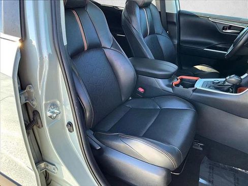 Used 2019 Toyota RAV4 Adventure image 9