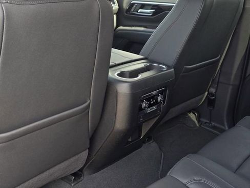 Used 2025 Chevrolet Tahoe LT image 26