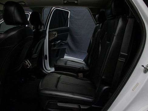 Used 2021 Kia Sorento EX image 21