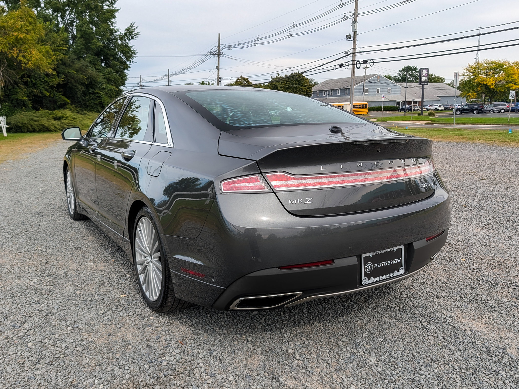 Used 2017 Lincoln MKZ Reserve w/ Technology Package AWD/4WD image 8