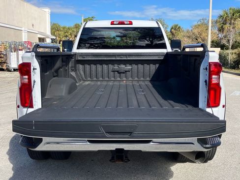 Used 2022 Chevrolet Silverado 3500 LT w/ Convenience Package image 28
