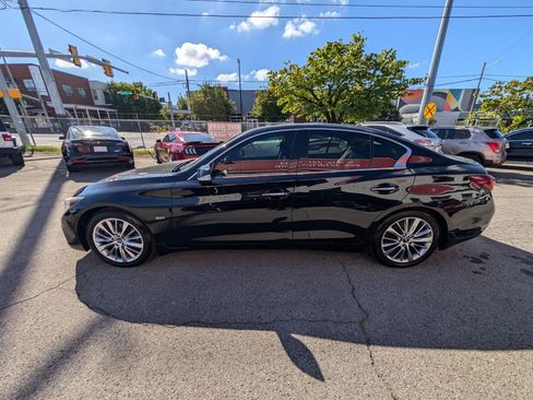 Used 2018 INFINITI Q50 Luxe w/ Essential Package (3.0T Luxe) image 9