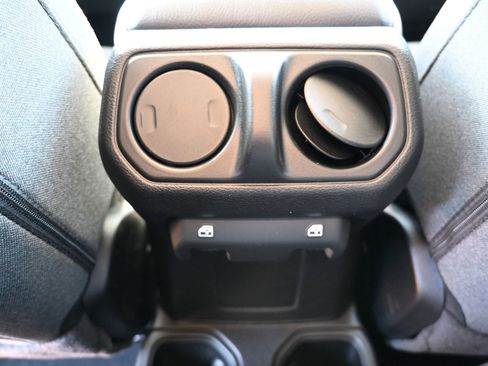 New 2026 Jeep Gladiator Sport image 18