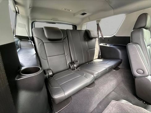 Used 2020 Chevrolet Suburban LT w/ RST Edition RWD image 30