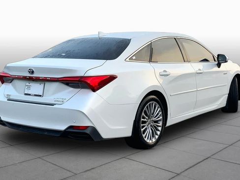 Used 2020 Toyota Avalon Limited w/ Advanced Safety Package FWD image 13