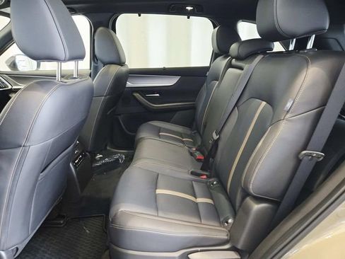 Certified 2025 MAZDA CX-70 Plug-In Hybrid w/ Premium Plus image 10