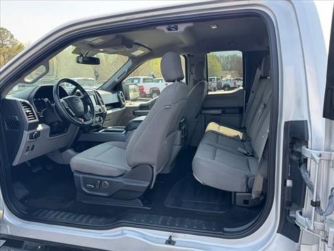 Used 2018 Ford F150 XLT w/ Equipment Group 302A Luxury RWD image 11