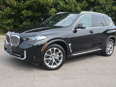 Used 2025 BMW X5 xDrive40i image 10