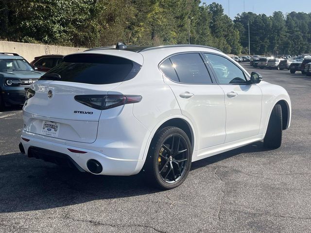Used 2021 Alfa Romeo Stelvio Ti Sport AWD/4WD image 3