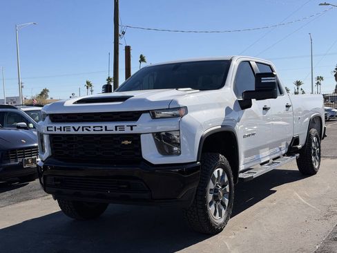Used 2022 Chevrolet Silverado 2500 Custom w/ Custom Convenience Package image 1