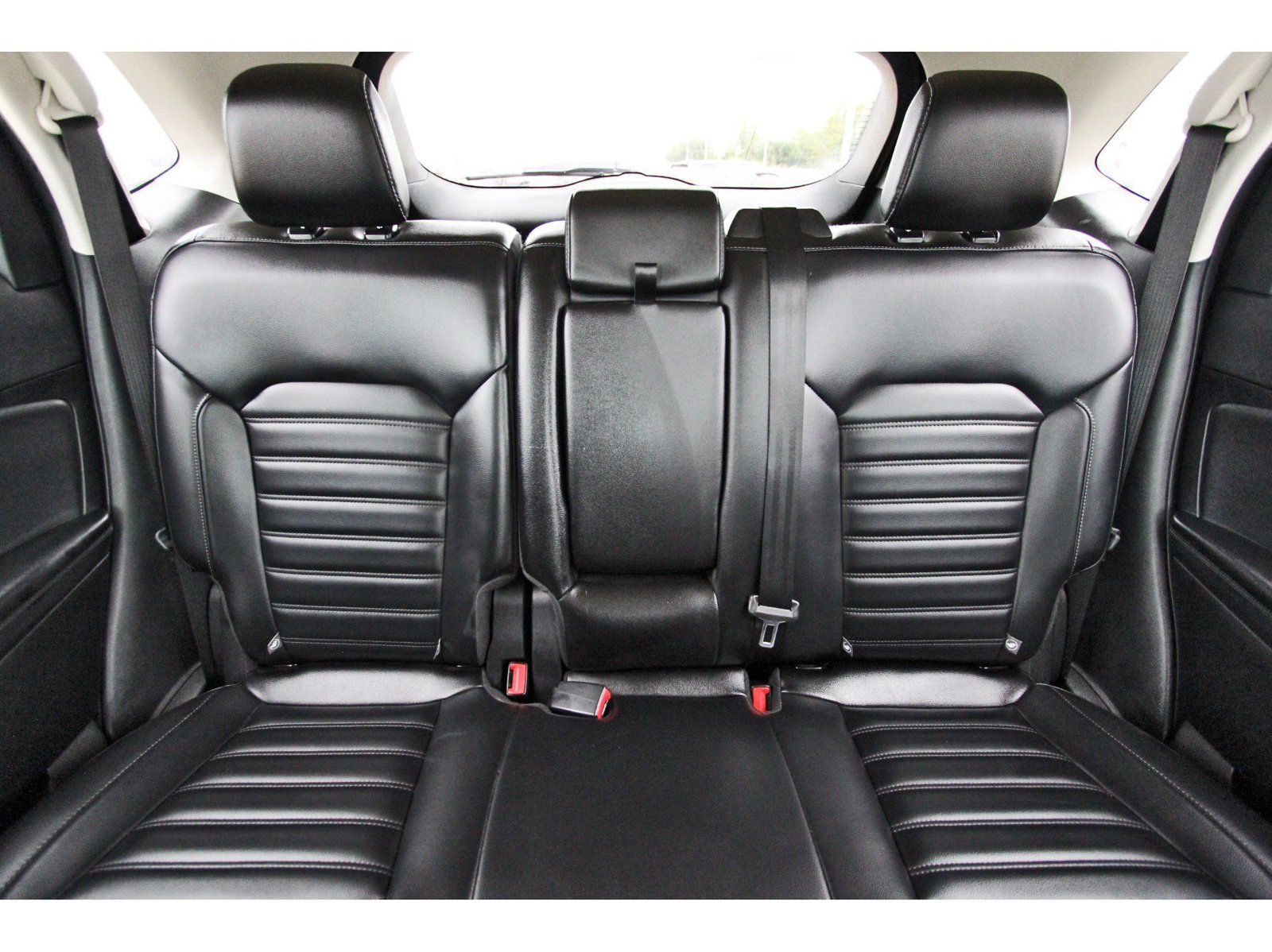 Used 2024 Ford Edge SEL AWD/4WD image 14