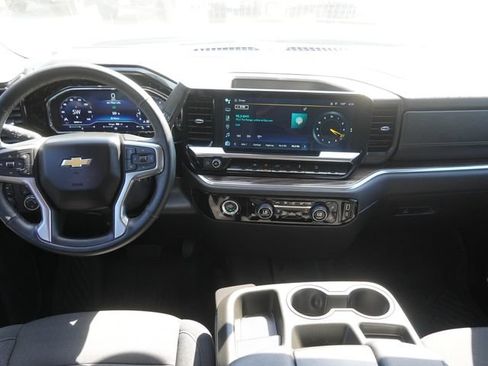 Used 2024 Chevrolet Silverado 1500 LT AWD/4WD image 14