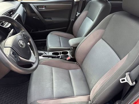 Used 2019 Toyota Corolla LE FWD image 18