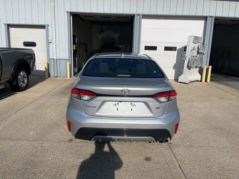 Used 2022 Toyota Corolla SE w/ SE Premium Package FWD image 6