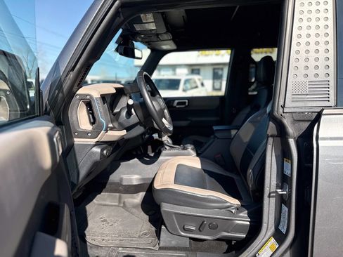 Used 2022 Ford Bronco Wildtrak image 13