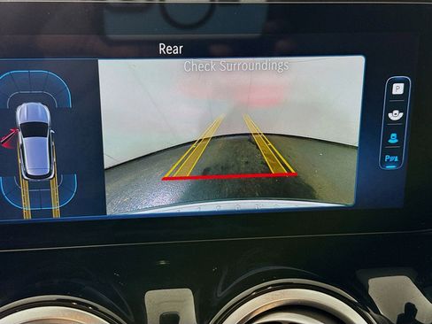 Used 2025 Mercedes-Benz GLA 250 image 19