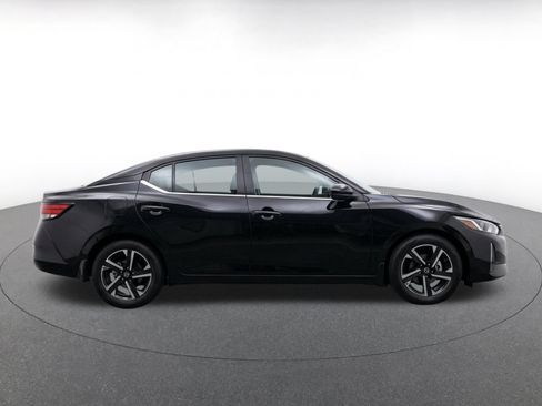 Used 2025 Nissan Sentra SV FWD image 12