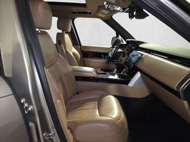 Used 2024 Land Rover Range Rover SE AWD/4WD image 10