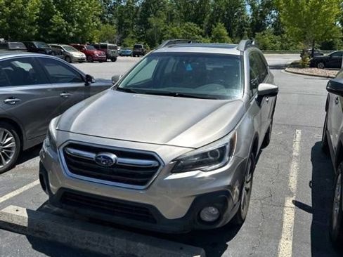 Used 2018 Subaru Outback 2.5i Limited AWD/4WD image 1