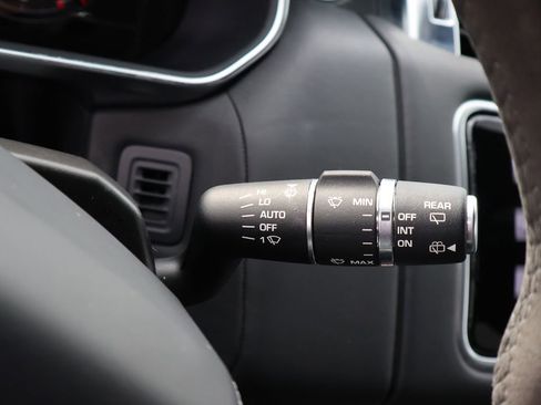 Used 2020 Land Rover Range Rover Sport HST image 32