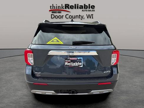 Used 2024 Ford Explorer XLT AWD/4WD image 4