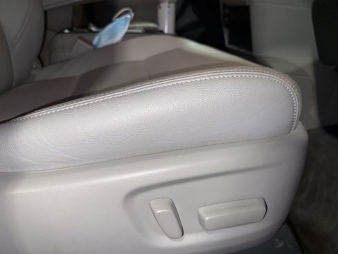 Used 2019 Toyota Sienna XLE image 39