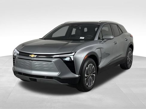 Used 2024 Chevrolet Blazer EV LT AWD/4WD image 9
