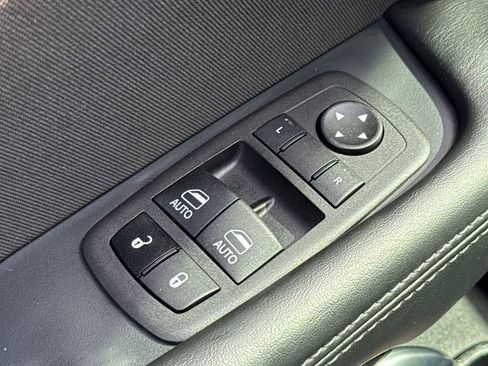 Used 2023 Dodge Challenger SXT w/ Blacktop Package image 18