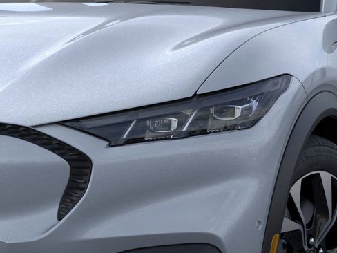 New 2025 Ford Mustang Mach-E Select image 18