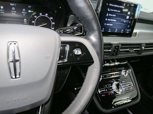 Used 2022 Lincoln Corsair AWD w/ Premium Package image 33