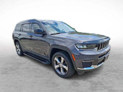 Used 2022 Jeep Grand Cherokee L Limited AWD/4WD image 7