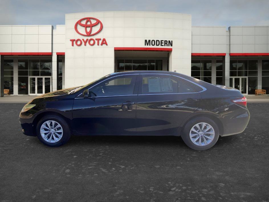 Used 2017 Toyota Camry LE FWD image 8