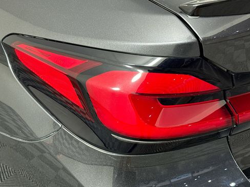 Used 2023 BMW 530e w/ Premium Package image 35