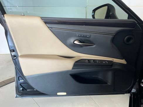 Used 2021 Lexus ES 250 w/ Premium Package AWD/4WD image 25