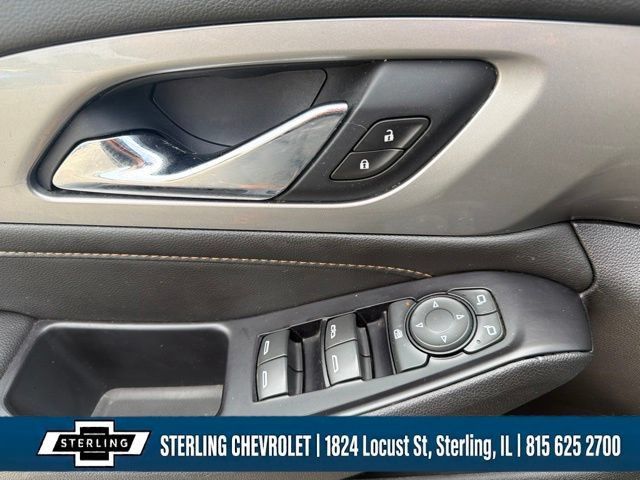 Used 2018 Chevrolet Traverse LT w/ LPO, Floor Liner Package FWD image 20
