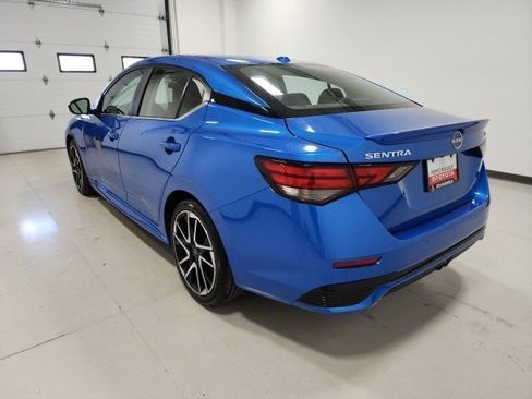 Used 2024 Nissan Sentra SR FWD image 11
