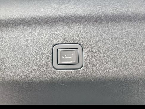 Used 2024 Cadillac Escalade Sport AWD/4WD image 29