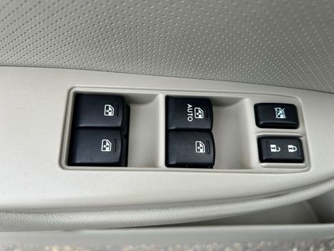 Used 2013 Subaru Outback 2.5i Limited w/ Moonroof Pkg image 23