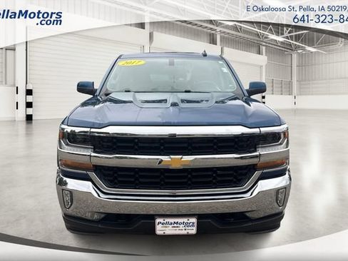 Used 2017 Chevrolet Silverado 1500 LT w/ All Star Edition AWD/4WD image 7