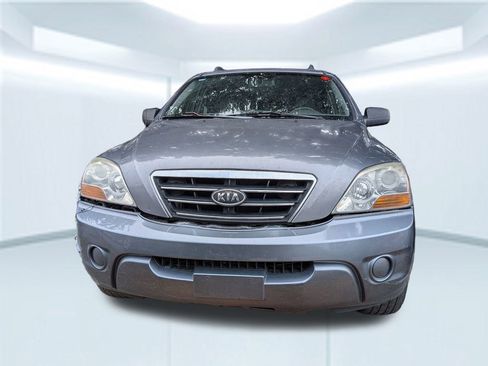 Used 2008 Kia Sorento LX image 2