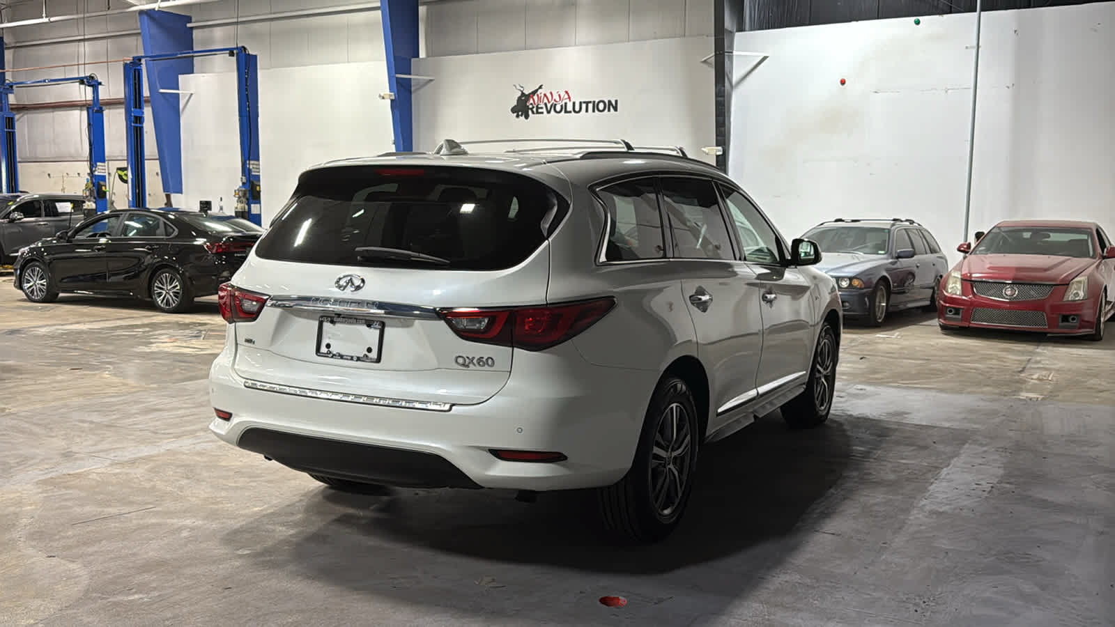 Used 2020 INFINITI QX60 Luxe w/ Essential Package AWD/4WD image 4