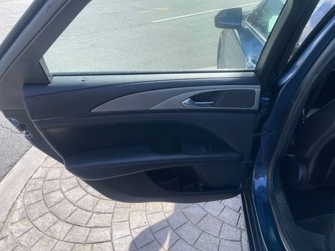 Used 2018 Lincoln MKZ Premiere image 35