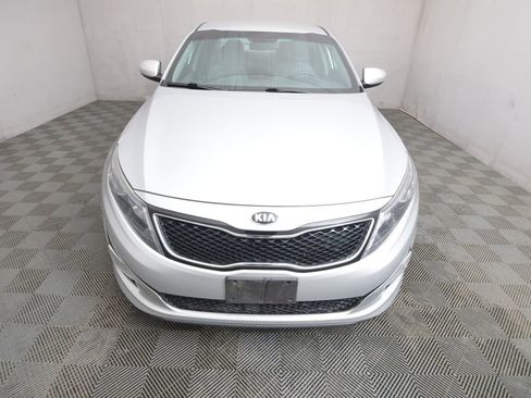 Used 2015 Kia Optima LX image 2