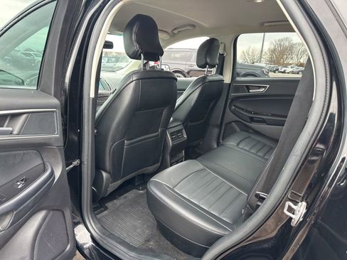Used 2018 Ford Edge SEL w/ Equipment Group 201A image 19